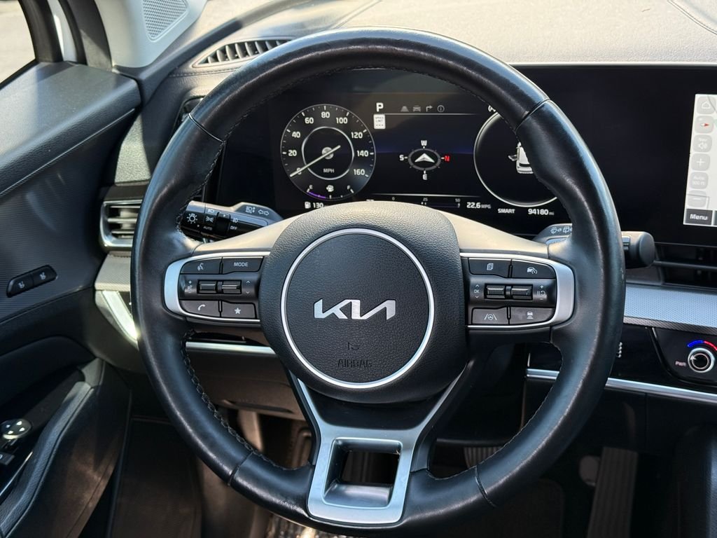Used 2023 White Kia SX-Prestige image 21