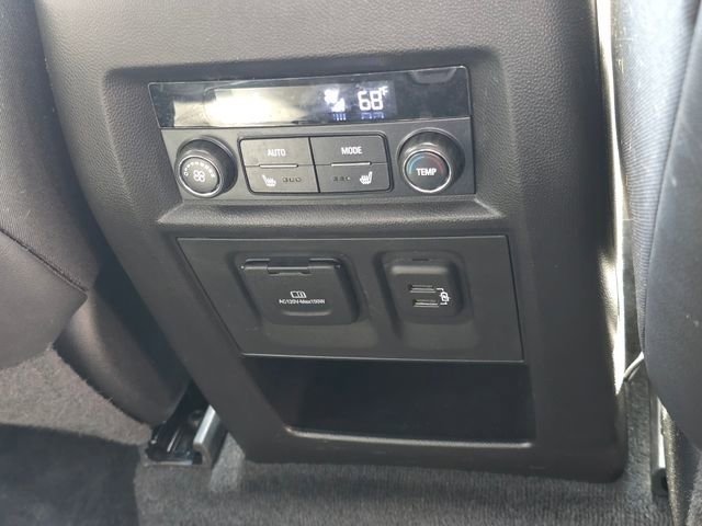 Used 2022 Silver Ice Metallic Chevrolet Premier image 36