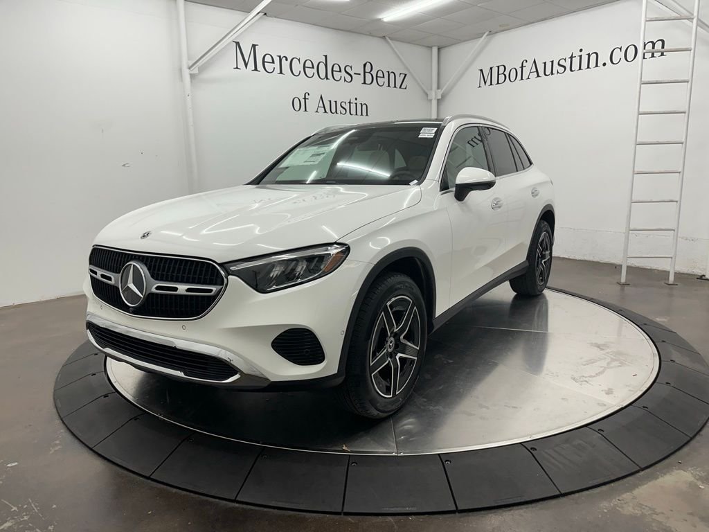 New 2027 Polar White Mercedes-Benz GLC 300 image 3
