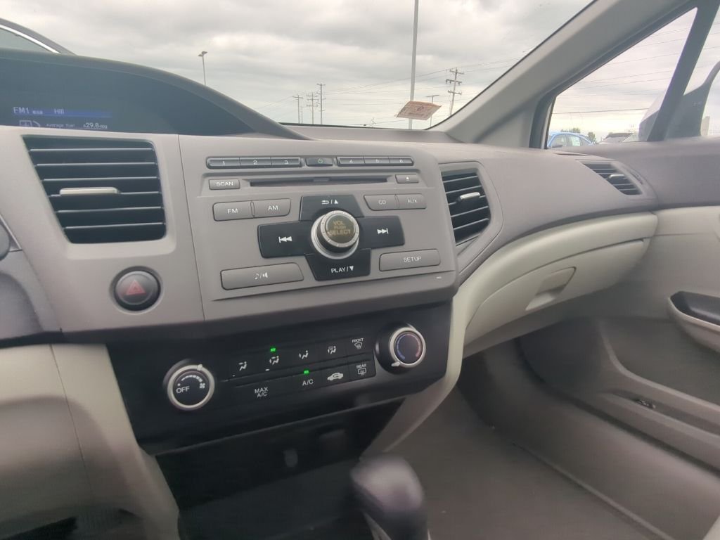 Used 2012 Silver Honda LX image 4