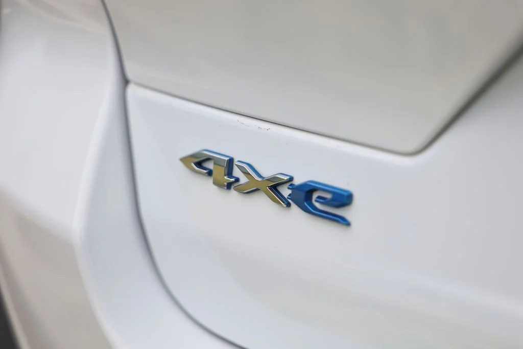 Used 2022 Bright White Clearcoat Jeep Summit Reserve 4xe image 11