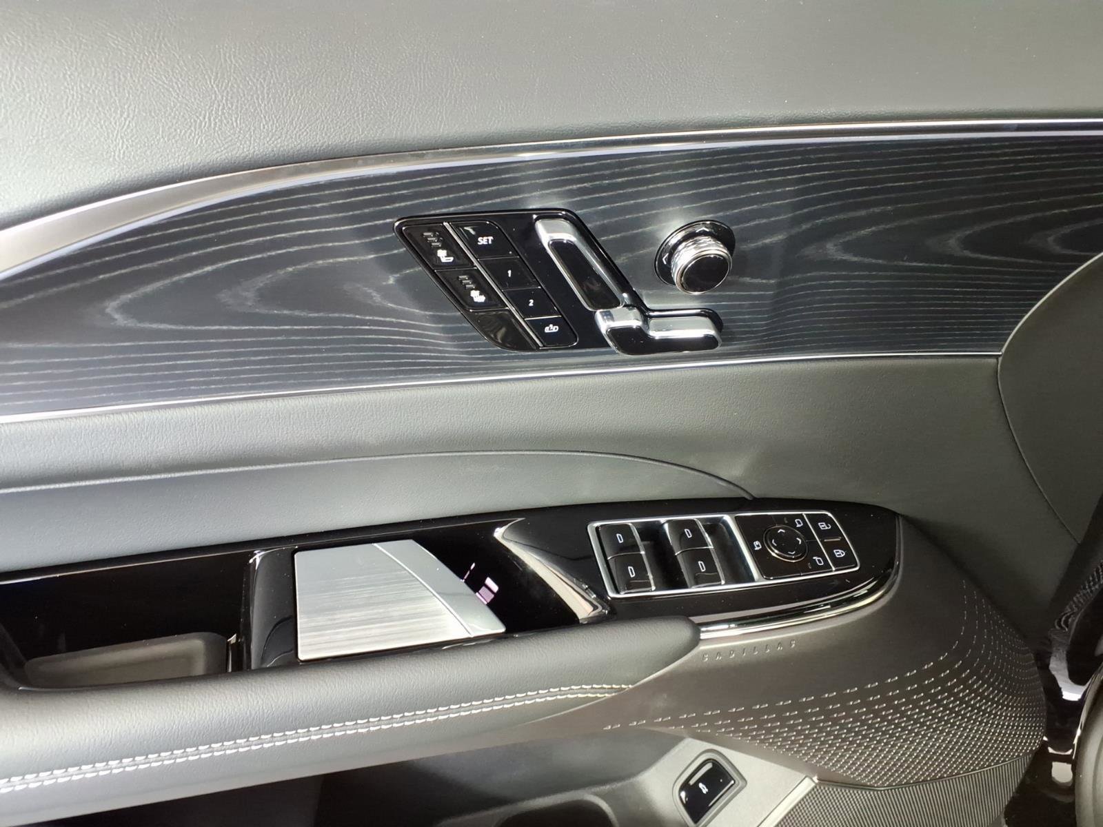 2026 Cadillac LYRIQ Luxury - Photo 13