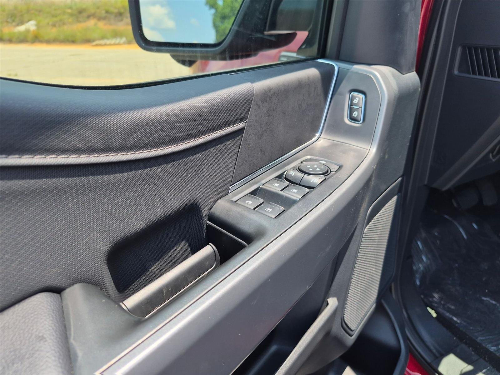 New 2026 Ruby Red Metallic Tinted Clearcoat Ford XLT image 12