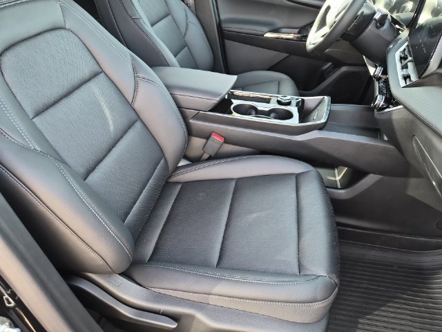2027 Chevrolet Equinox LT - Photo 25