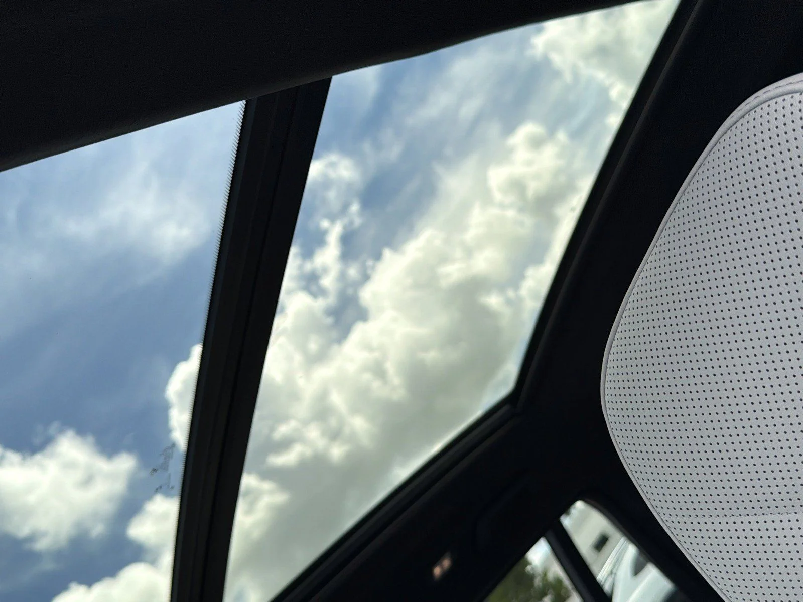 New 2027 Skyscraper Grey Metallic BMW xDrive40i image 42