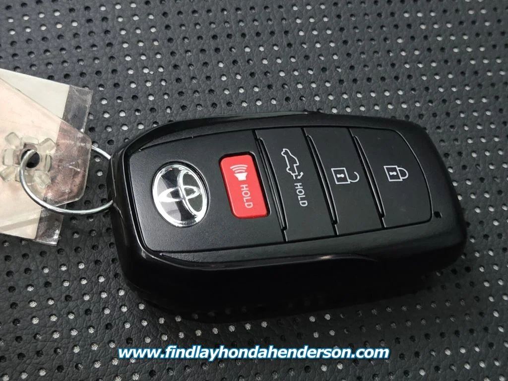 Used 2025 Red Toyota Limited image 32