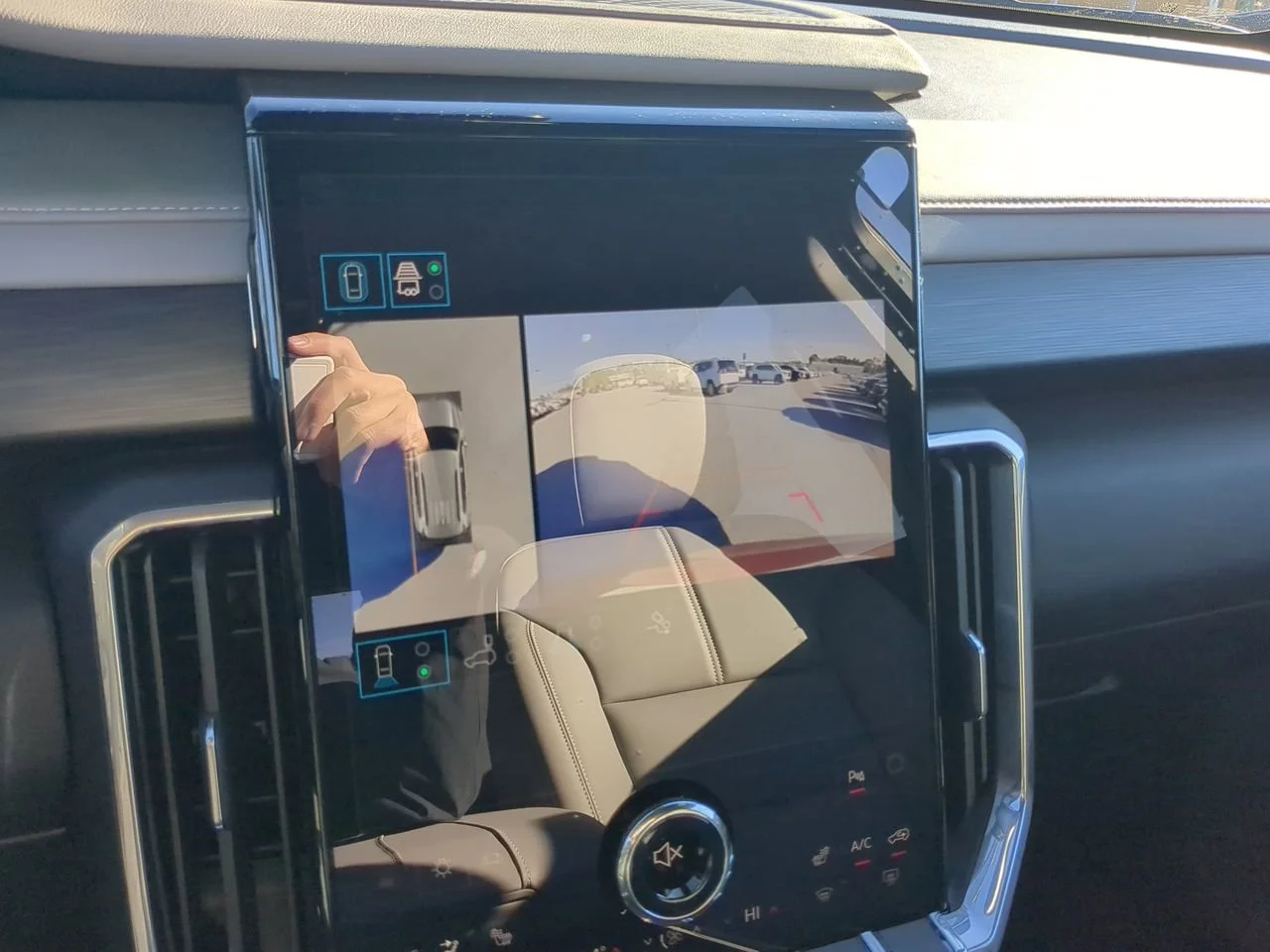 2026 GMC Acadia Elevation - Photo 19