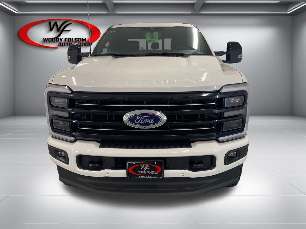 New 2026 Star White Metallic Tri-Coat Ford F-250® Platinum® image 2