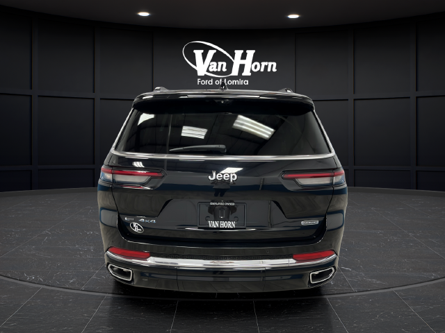 Used 2023 Diamond Black Crystal Pearlcoat Jeep Overland image 6