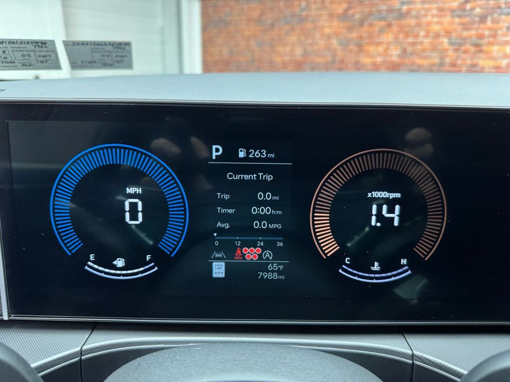 Certified Used 2025 White Hyundai SE image 17