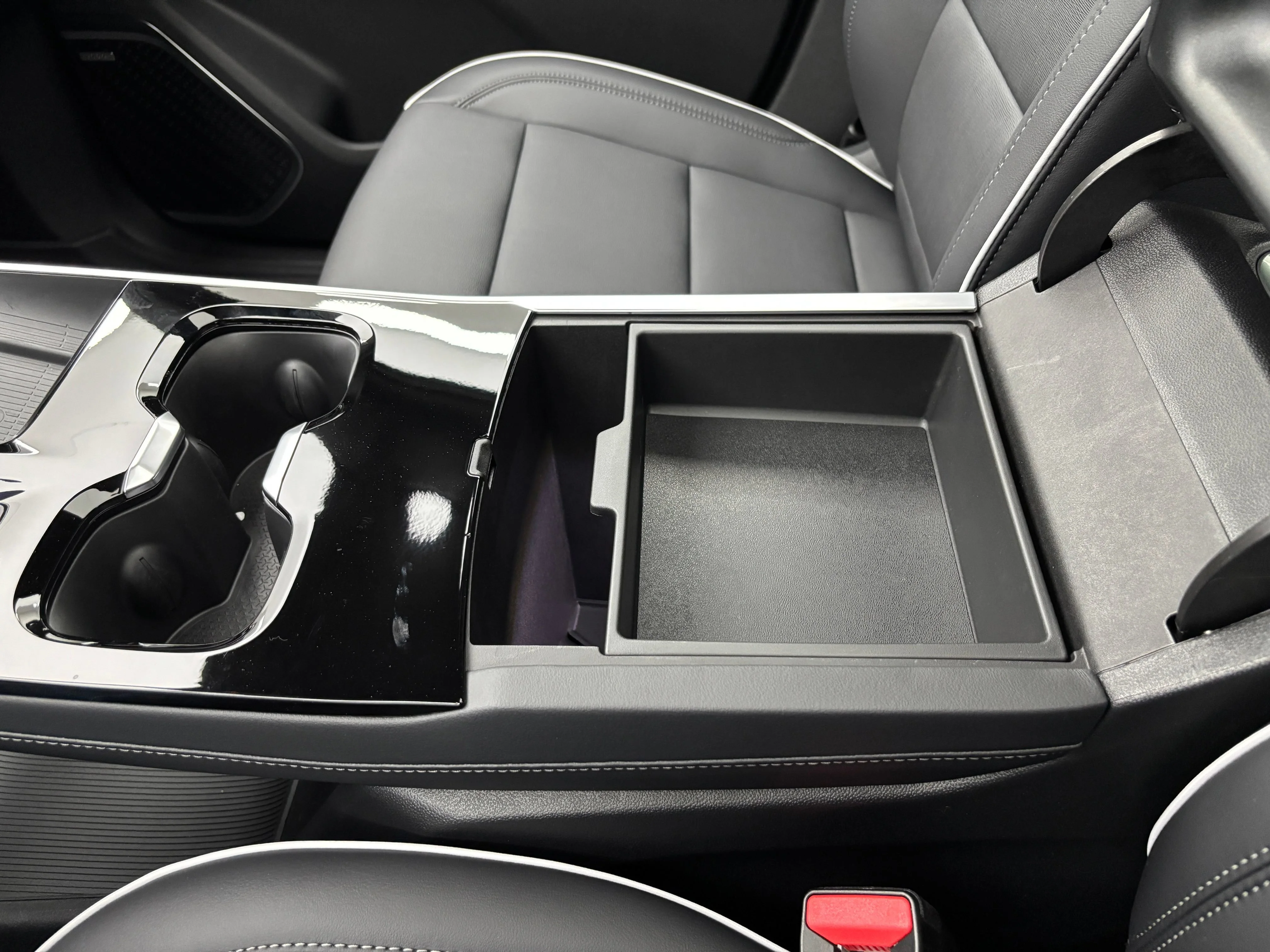 New 2026 Moonstone Gray Metallic Buick Preferred image 33