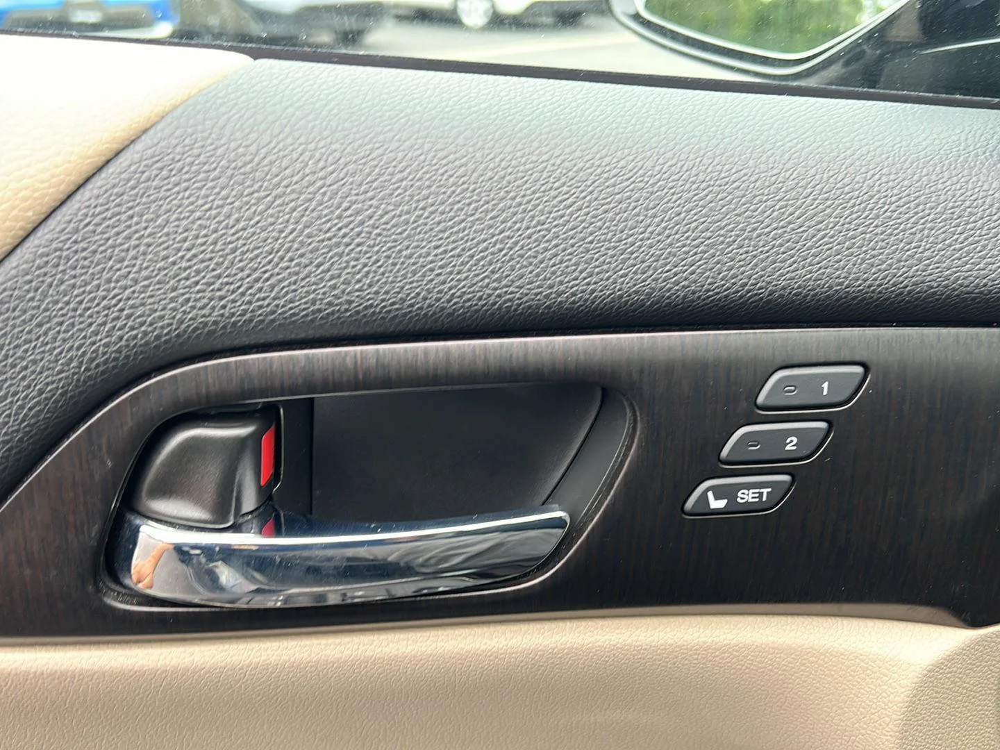 Used 2015  Honda EX-L image 17