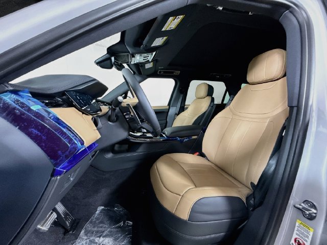 New 2027 Gray Land Rover Dynamic SE image 11