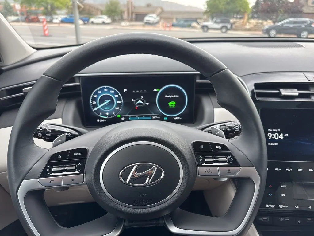 Used 2023 Black Hyundai Limited image 11