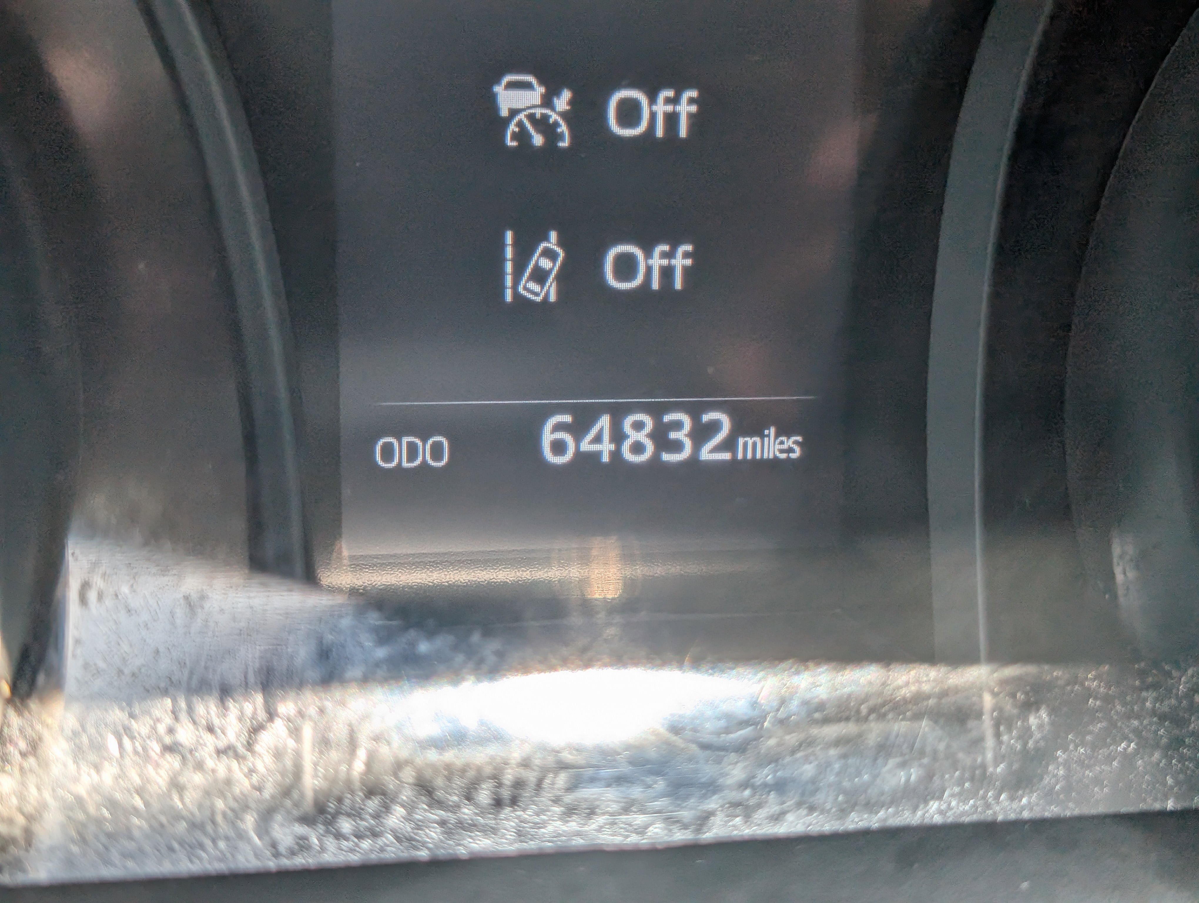 Used 2024 Ice Toyota SE image 17