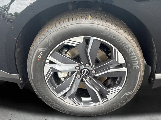 New 2026 Super Black Nissan SL image 29
