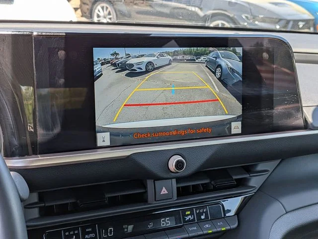 Used 2023 White Toyota XLE image 22