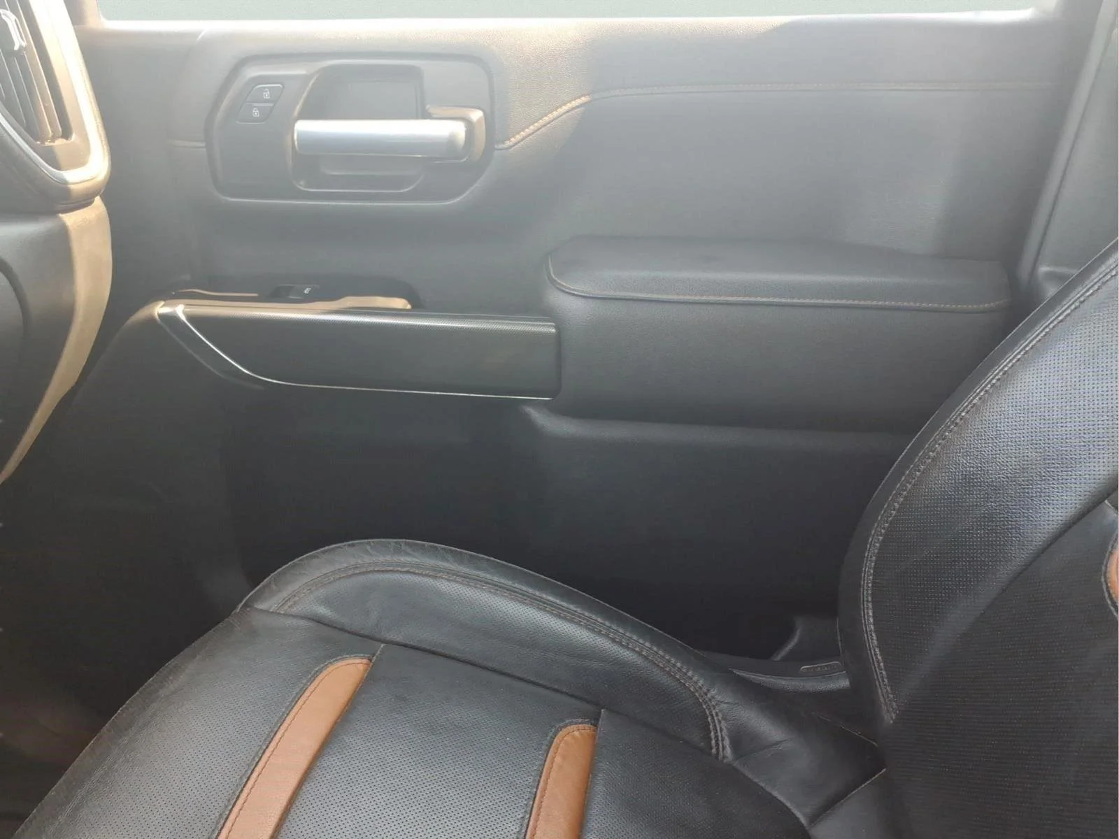 Used 2021 SUMMIT WHITE GMC AT4 image 27