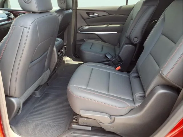Used 2024 Red Chevrolet Z71 image 16