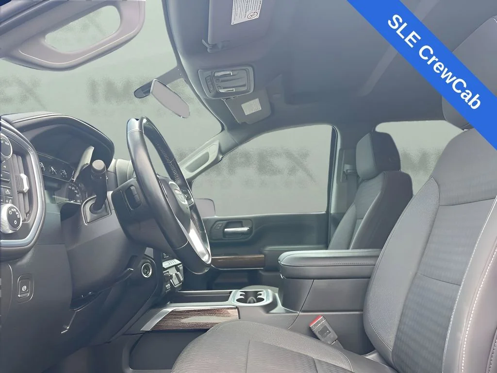 Used 2023 Summit White GMC SLE image 17