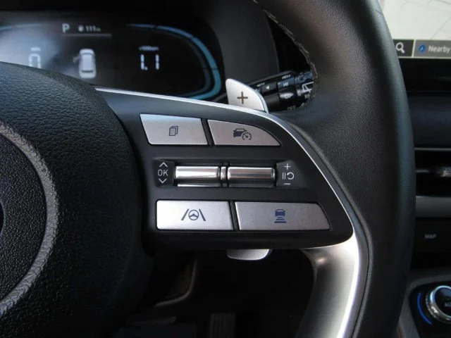 Used 2025 White Hyundai XRT image 27