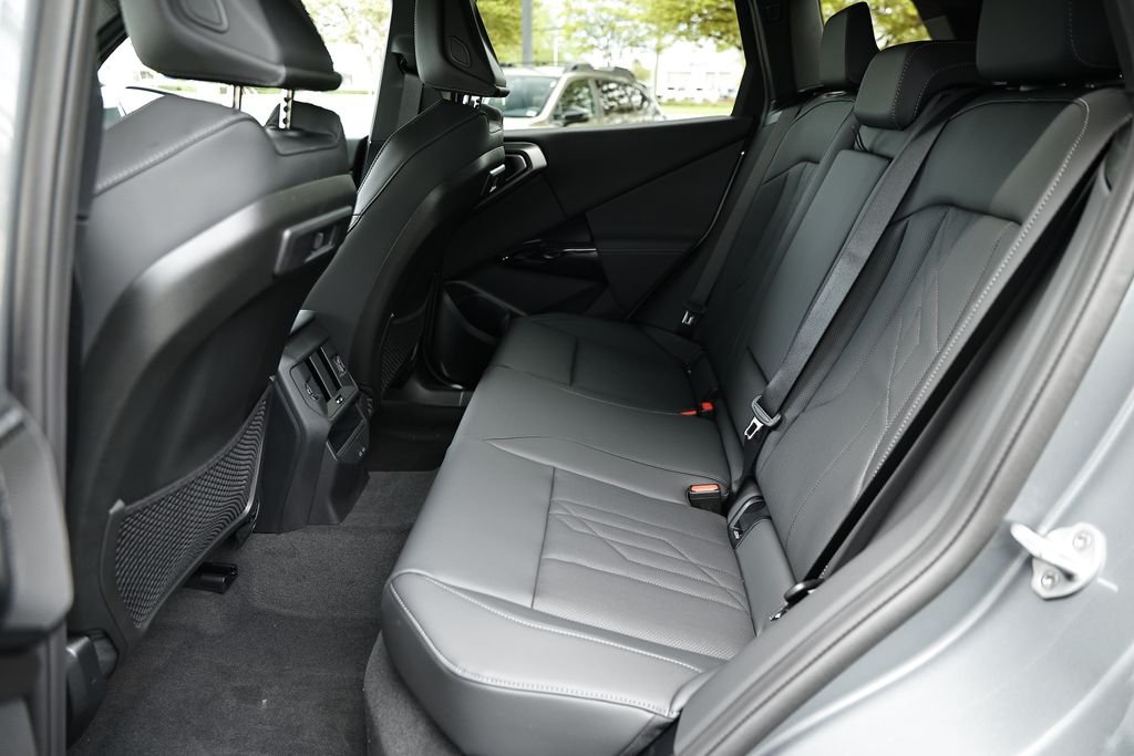 New 2026 Skyscraper Grey Metallic BMW 30 xDrive image 25