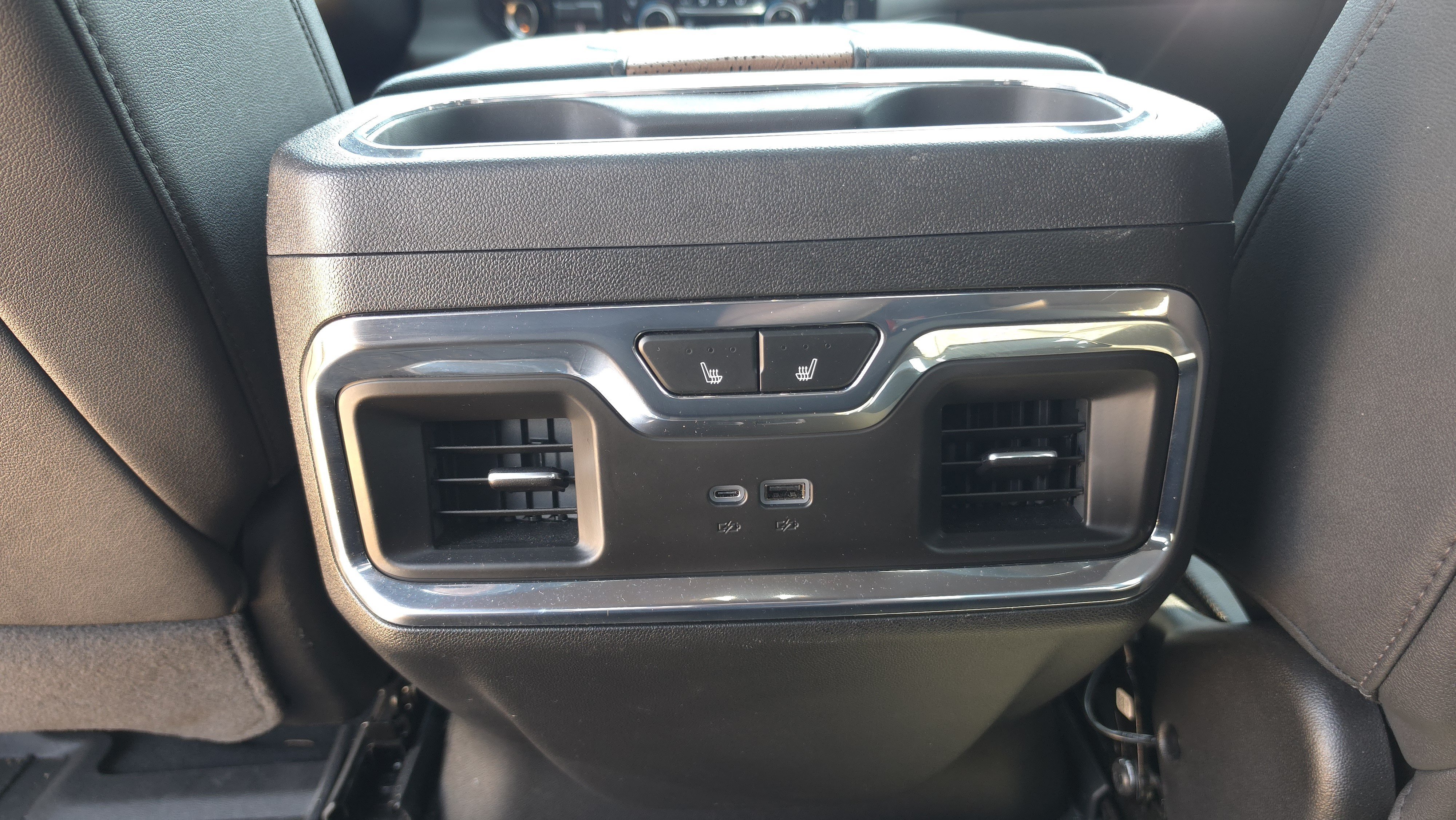 Used 2025 Sterling Gray Metallic Chevrolet High Country image 17