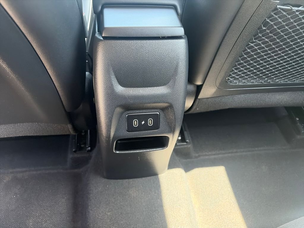 Used 2025 White Hyundai Limited image 31