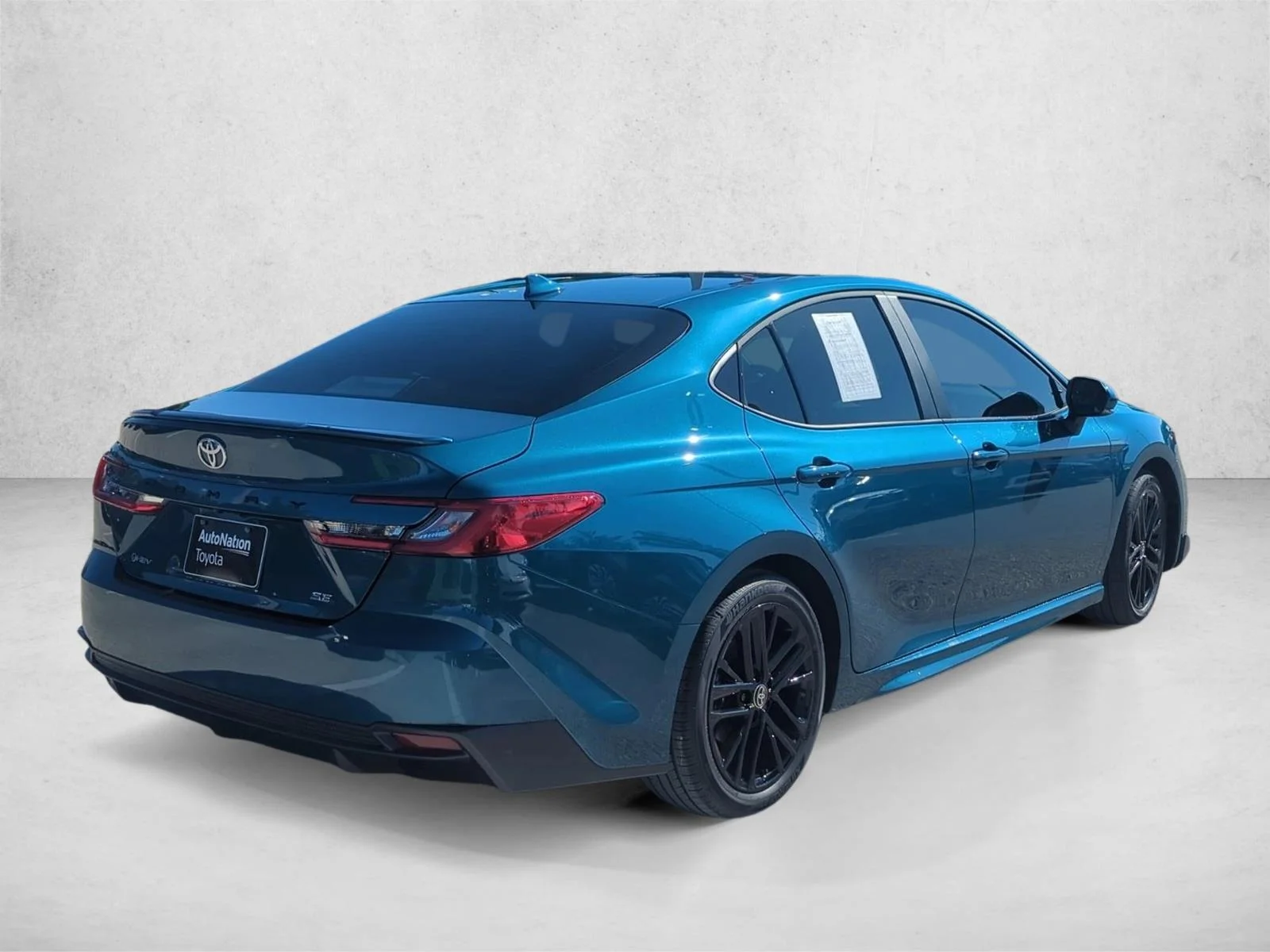 Used 2026 Ocean Gem Toyota SE image 5