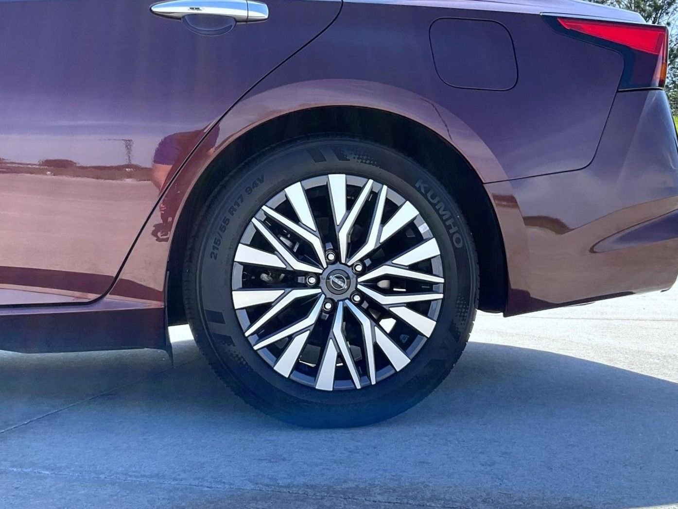 2025 Nissan Altima SV - Photo 23