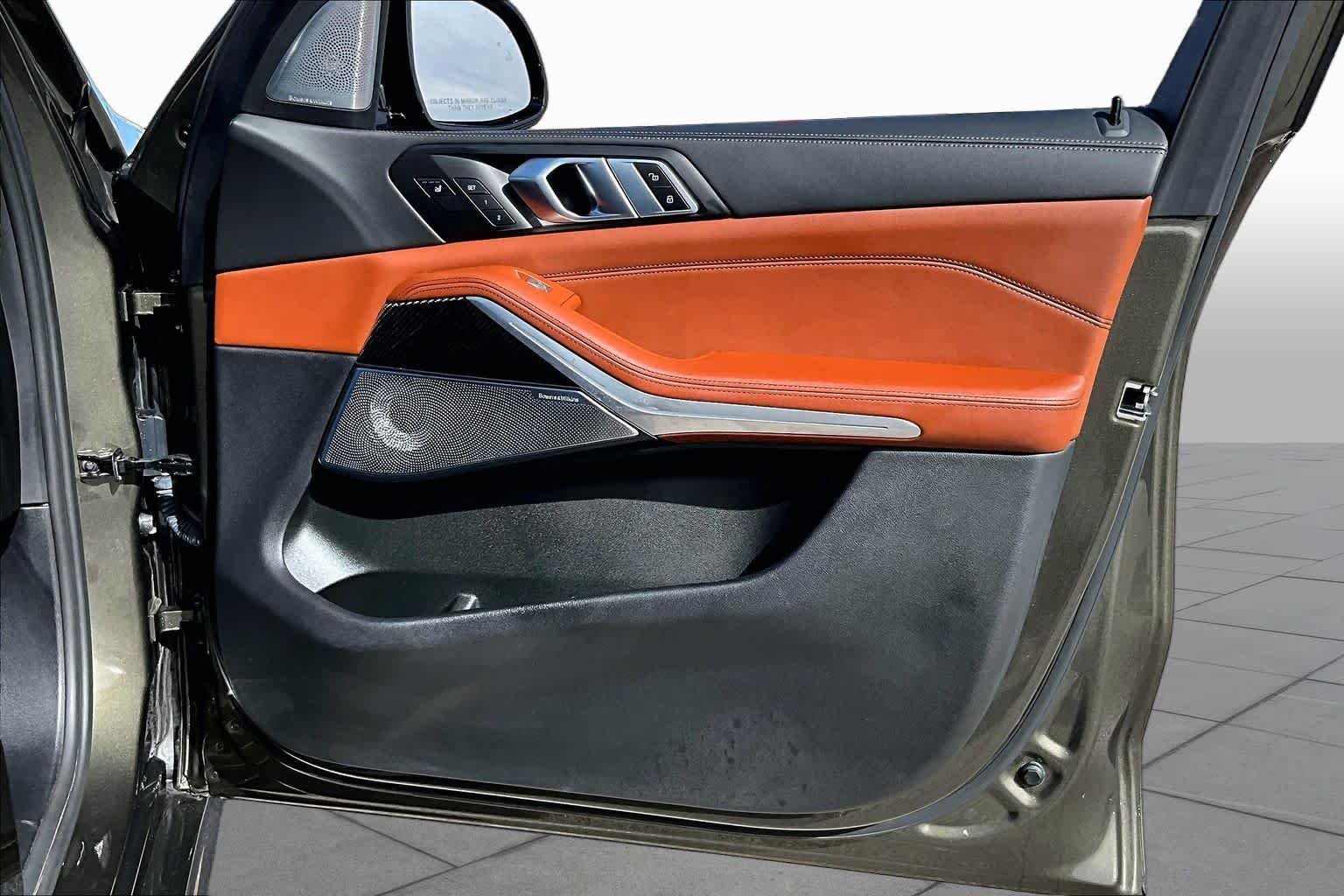 Used 2024 Manhattan Green Metallic BMW M60i image 22