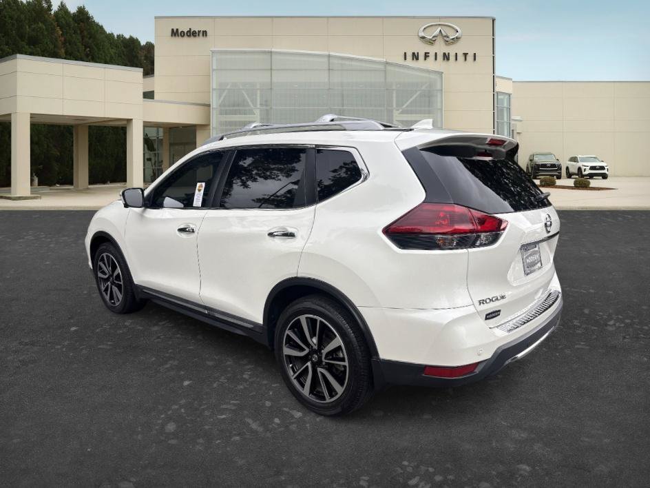 Used 2020 Pearl White Tricoat Nissan SL image 6