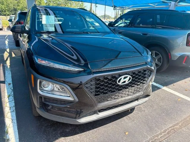 Used 2021 Ultra Black Pearl Hyundai SEL image 2