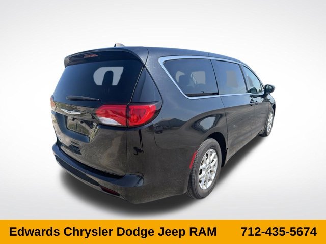 Used 2023 Black Chrysler LX image 7