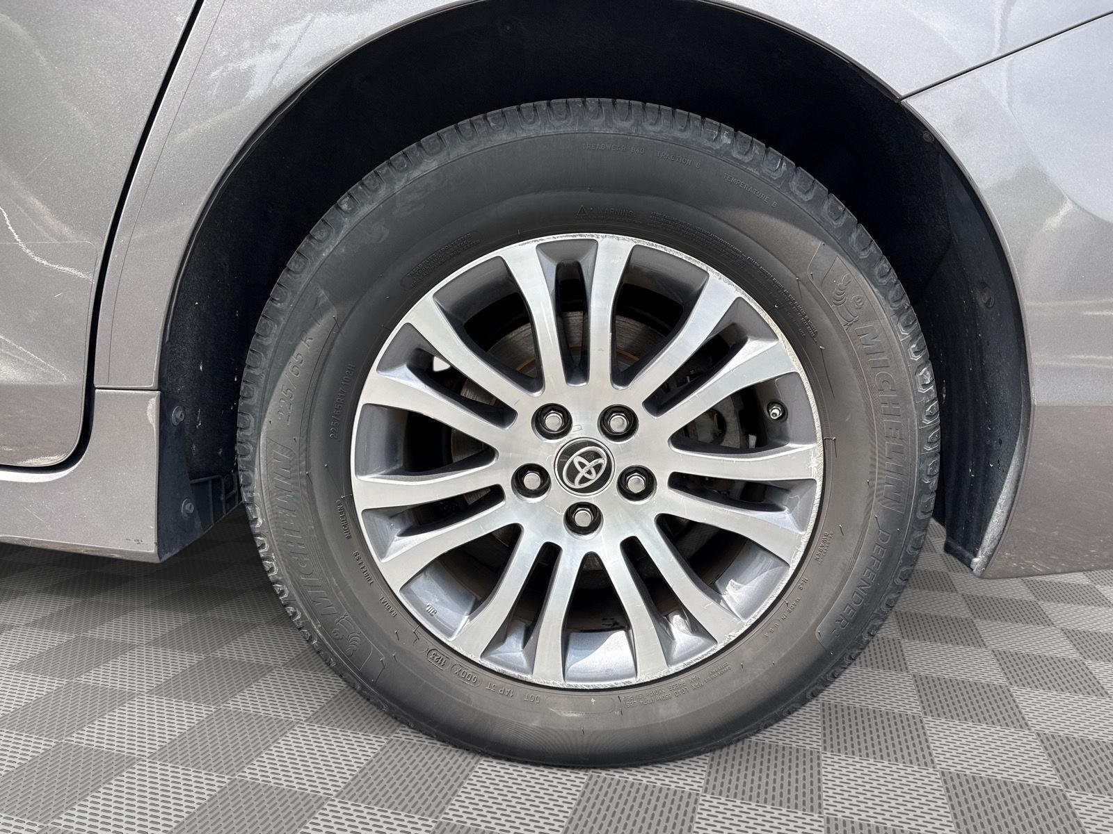 Certified Used 2020 Predawn Gray Mica Toyota XLE image 8