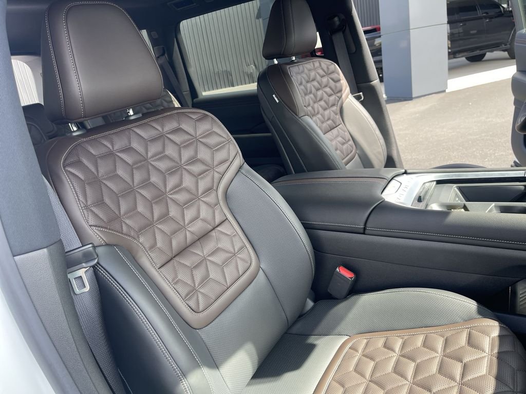2026 Nissan Armada Platinum Reserve - Photo 26