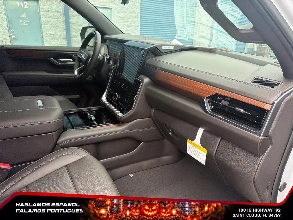 2026 GMC Yukon Denali - Photo 38