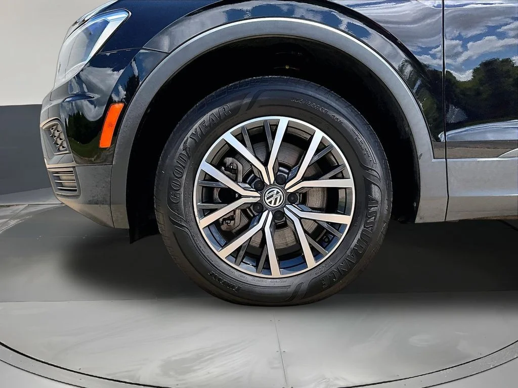 2021 Volkswagen Tiguan S - Photo 32