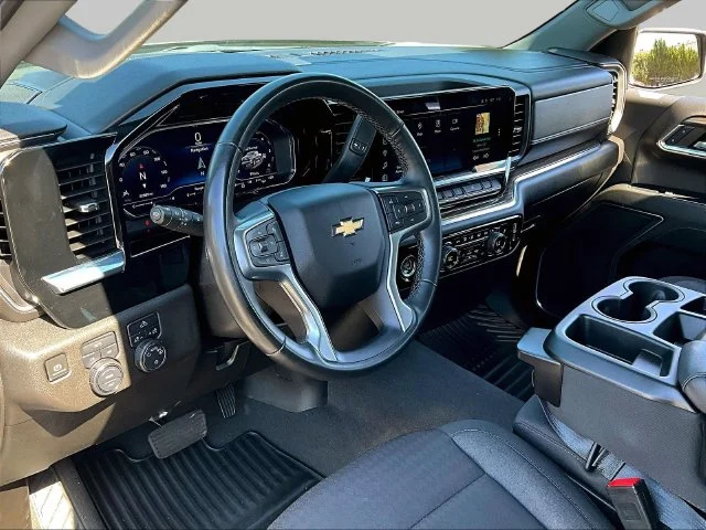 Used 2024 Gray Chevrolet LT image 21