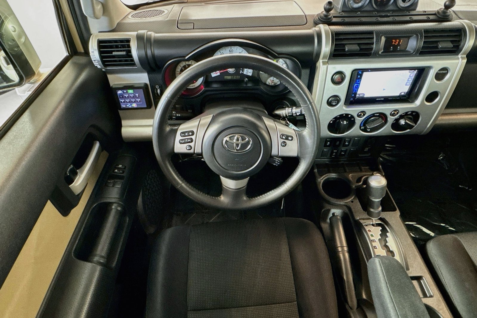 Used 2014 Quicksand Toyota  image 19