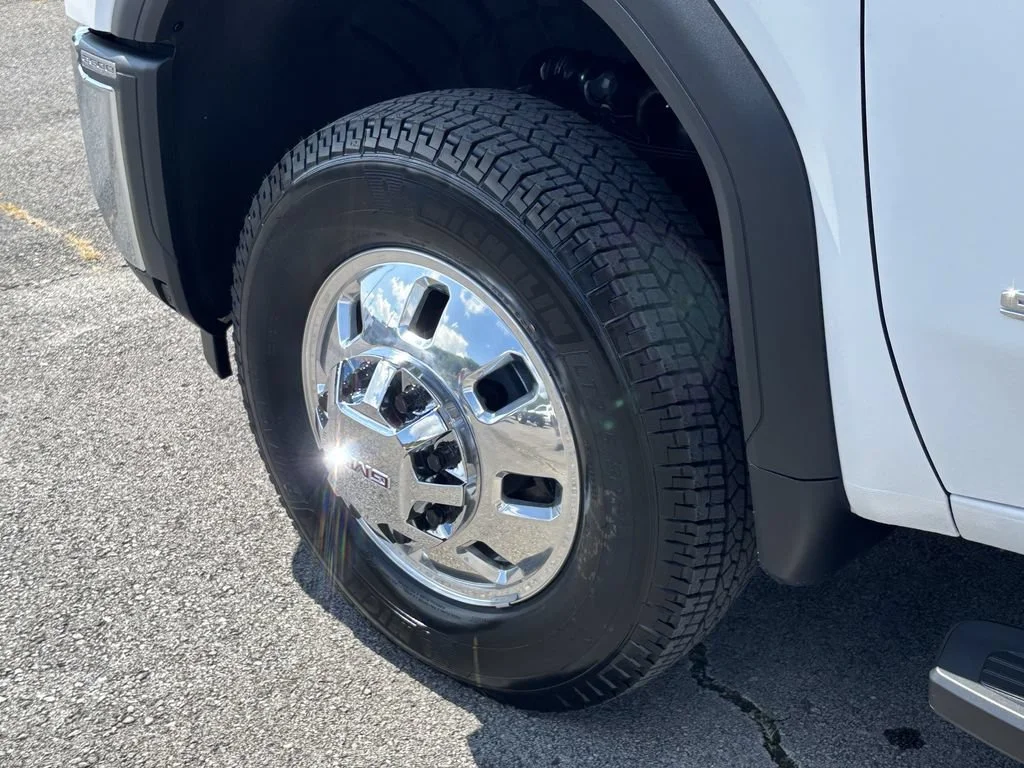 2026 GMC Sierra 3500HD Pro - Photo 11