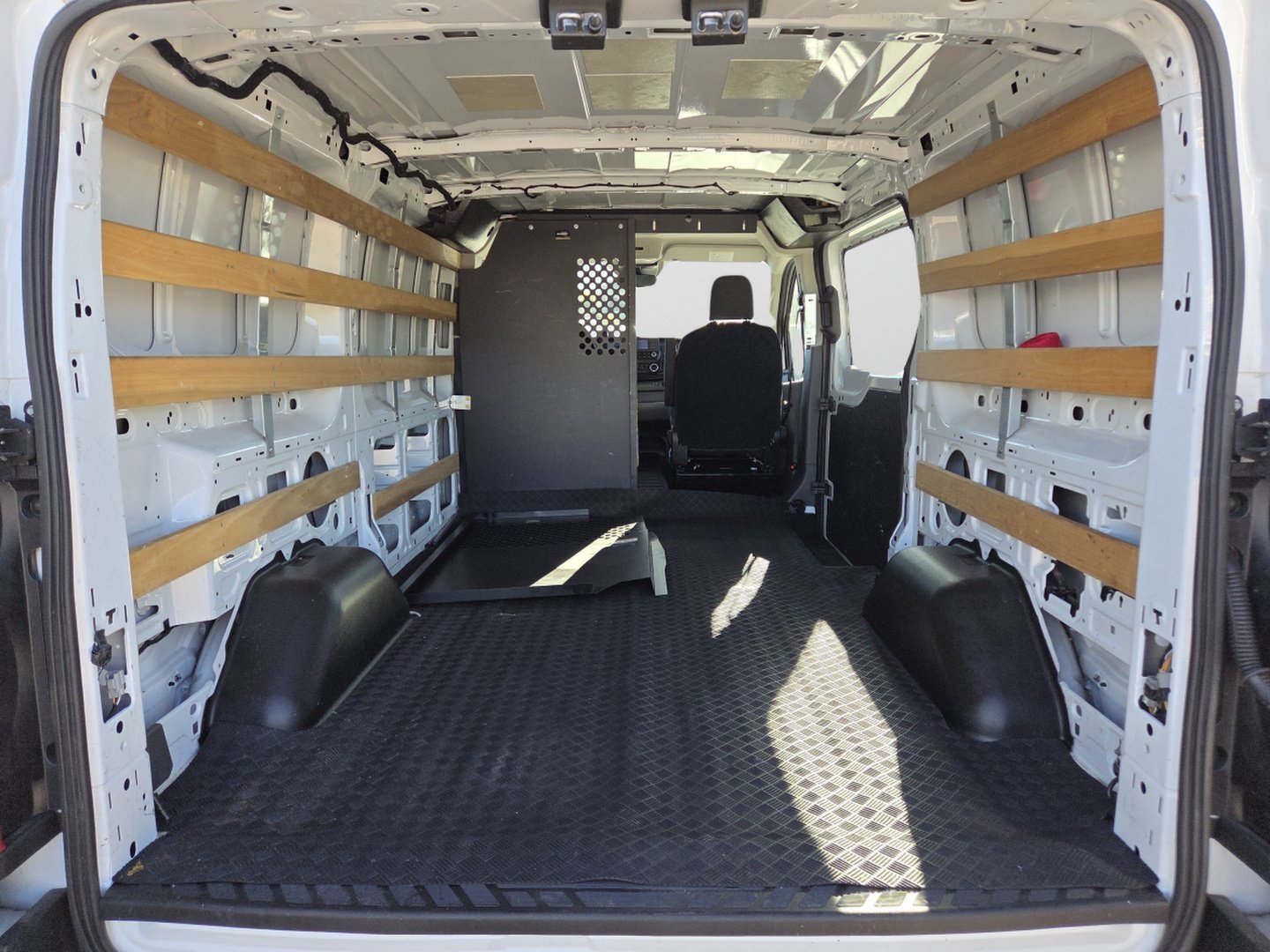 Used 2023 Oxford White Ford Base image 23