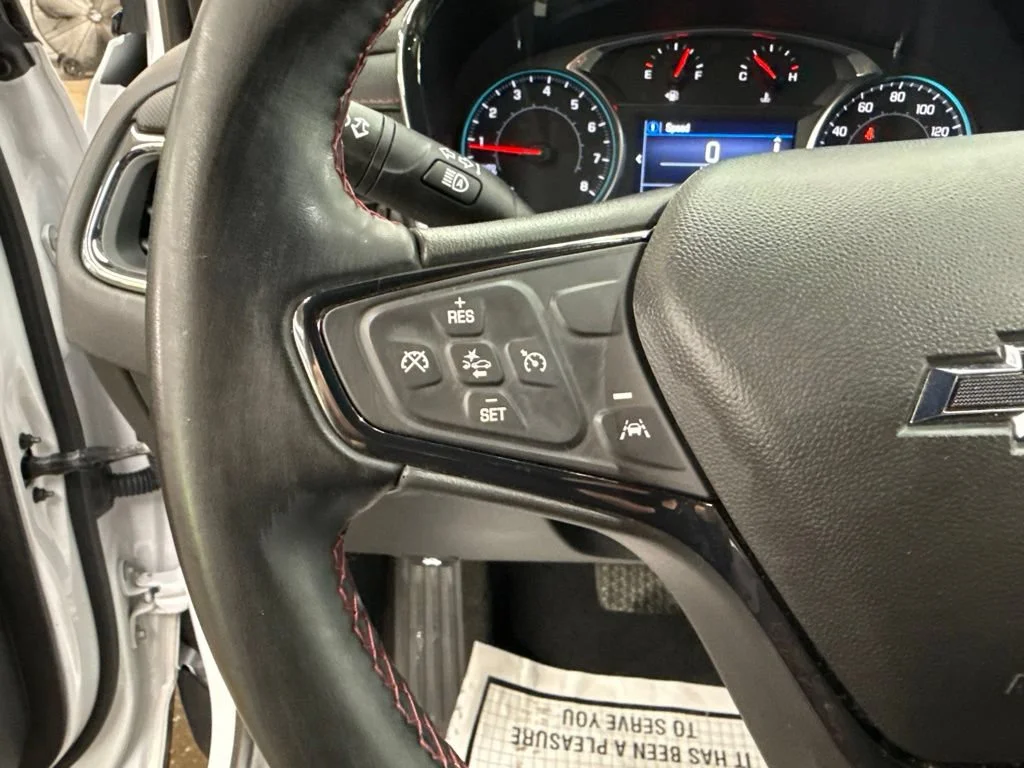 Used 2024 Summit White Chevrolet RS image 27