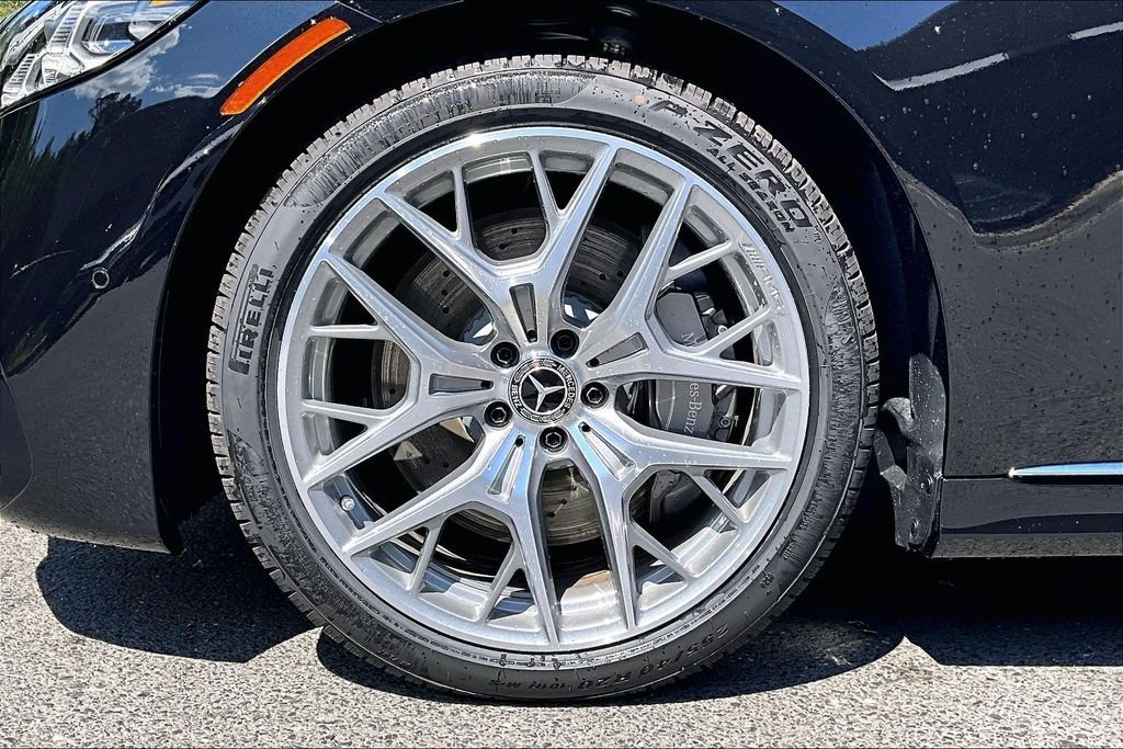 New 2027 Obsidian Black Metallic Mercedes-Benz S 580 image 12