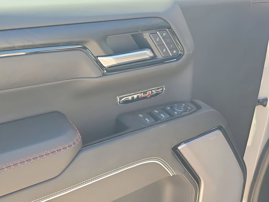 2026 GMC Sierra 1500 AT4X - Photo 47
