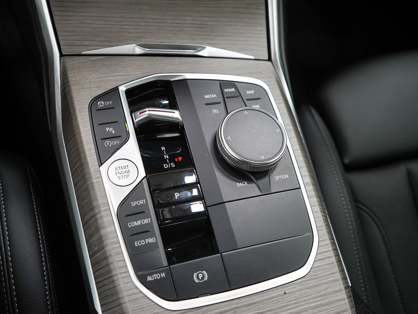 Used 2026 Skyscraper Grey Metallic BMW 330i xDrive image 22