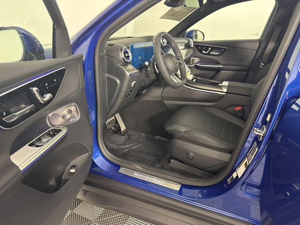 New 2026 Blue Mercedes-Benz GLC 300 image 22