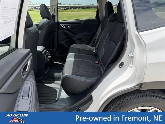 Used 2024 Crystal White Pearl Subaru Premium image 9