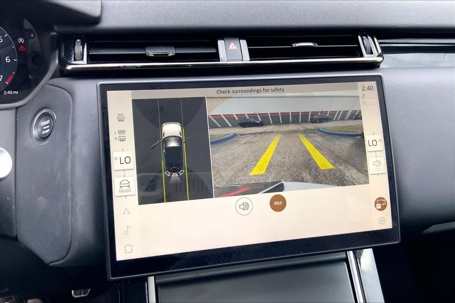 Used 2025 Fuji White Land Rover Dynamic SE image 25