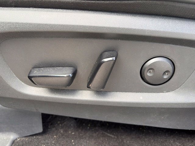 Used 2024 Gray Nissan Platinum image 31